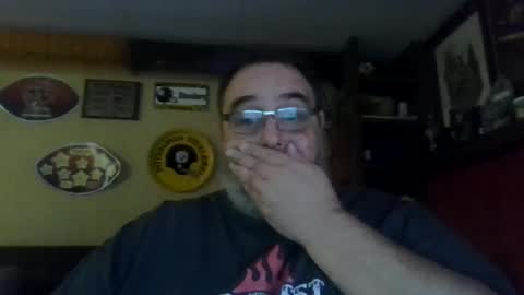 Snapshot of bigbear1971 chatting on January 7, 2025, 11:03 pm bigbear1971 online show from January 7, 2025, 11:03 pm