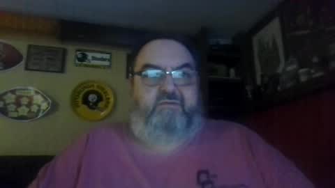 Snapshot of bigbear1971 chatting on February 7, 2025, 12:09 am bigbear1971 online show from February 7, 2025, 12:09 am