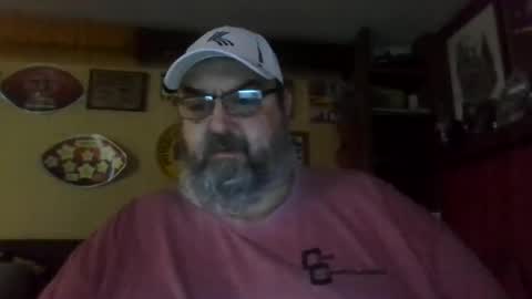 Snapshot of bigbear1971 chatting on February 23, 2025, 4:46 pm bigbear1971 online show from February 23, 2025, 4:46 pm