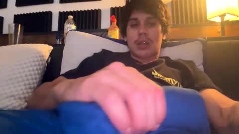 bigben281330 online show from December 2, 2025, 8:15 pm