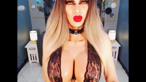 Snapshot of bigbomblhoraine chatting on February 12, 2026, 3:18 pm Loraine Cruz online show from February 12, 2026, 3:18 pm