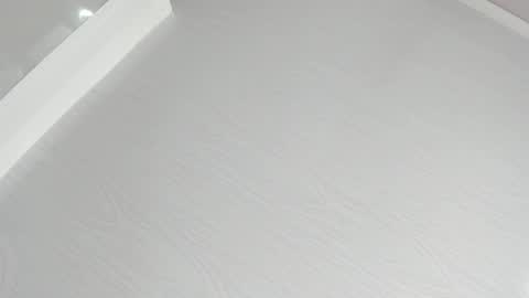   online show from October 25, 2025, 10:01 am