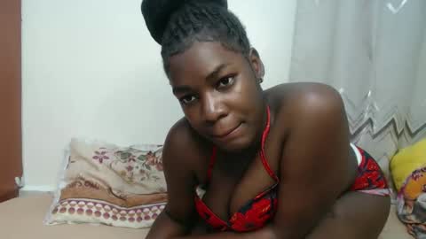 Snapshot of bigboobys123 chatting on September 26, 2025, 9:24 am bigboobys123 online show from September 26, 2025, 9:24 am