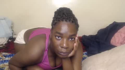 Snapshot of bigboobys123 chatting on December 22, 2025, 5:15 am bigboobys123 online show from December 22, 2025, 5:15 am