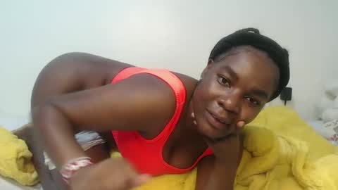 Snapshot of bigboobys123 chatting on February 15, 2026, 4:25 pm bigboobys123 online show from February 15, 2026, 4:25 pm