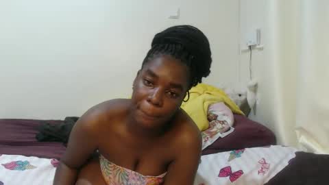 Snapshot of bigboobys123 chatting on February 25, 2026, 7:56 pm bigboobys123 online show from February 25, 2026, 7:56 pm