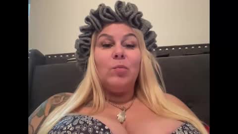 BIG BREAST SABRINA online show from November 27, 2025, 2:46 am