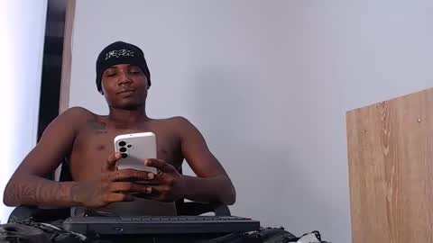 Snapshot of bigcock23cmt chatting on March 28, 2026, 4:50 pm bigcock23cmt online show from March 28, 2026, 4:50 pm