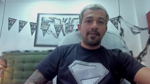 Snapshot of bigcock_hair chatting on October 24, 2025, 7:43 pm bigcock_hair online show from October 24, 2025, 7:43 pm