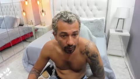 Snapshot of bigcock_hair chatting on October 25, 2025, 8:03 pm bigcock_hair online show from October 25, 2025, 8:03 pm