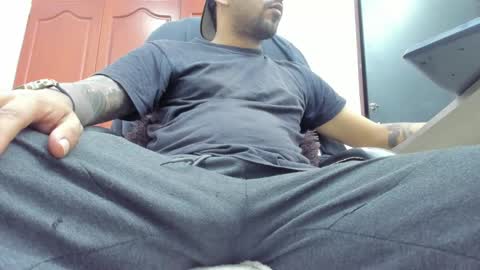 Snapshot of bigcock_hair chatting on December 18, 2025, 11:11 pm bigcock_hair online show from December 18, 2025, 11:11 pm