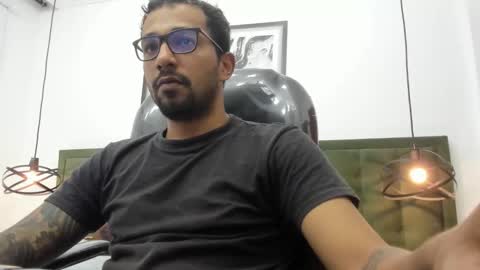 Snapshot of bigcock_hair chatting on February 6, 2026, 10:35 pm bigcock_hair online show from February 6, 2026, 10:35 pm