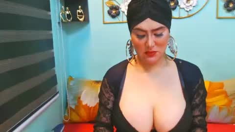 Snapshot of bigcocknloadstits chatting on April 30, 2026, 3:29 pm Flirty Sofia online show from April 30, 2026, 3:29 pm