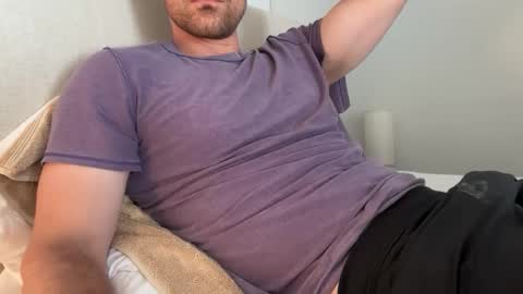 bigcollegecock69690 online show from April 10, 2026, 7:18 pm