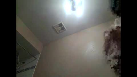 Snapshot of bigcumcanada chatting on November 6, 2025, 10:32 pm bg online show from November 6, 2025, 10:32 pm