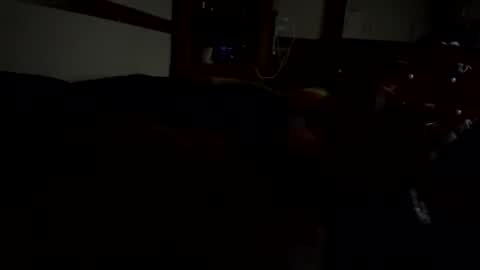 Longjon online show from April 16, 2026, 5:08 am