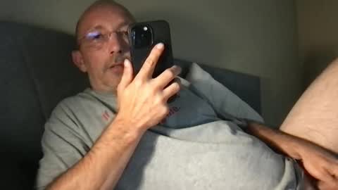 bigdaddydelight online show from September 30, 2025, 9:09 pm