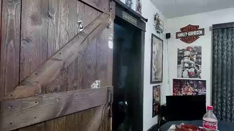 Snapshot of bigdbrillion chatting on February 5, 2025, 11:12 am Darryl online show from February 5, 2025, 11:12 am