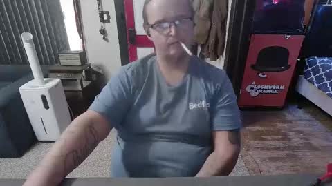 Snapshot of bigdbrillion chatting on November 14, 2025, 2:05 pm Darryl online show from November 14, 2025, 2:05 pm