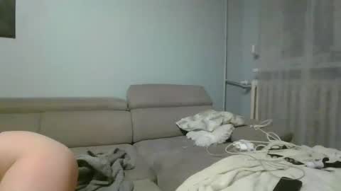 KINGSLUTTY BITCH online show from February 4, 2026, 10:04 pm