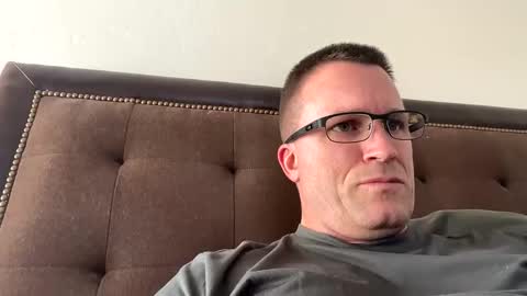 bigger22332233 online show from January 27, 2025, 10:49 pm