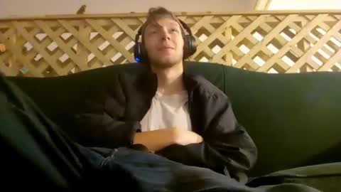 biggestboiiii online show from February 3, 2025, 12:15 am