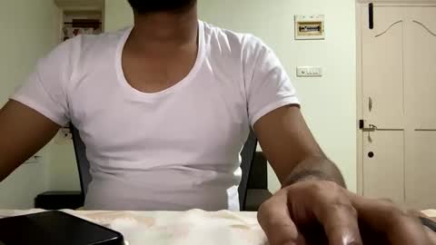 bighandsomesatisfy online show from January 2, 2025, 6:34 pm