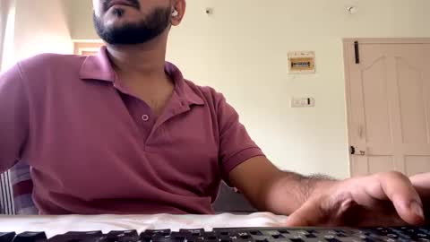 bighandsomesatisfy online show from January 19, 2025, 8:07 am