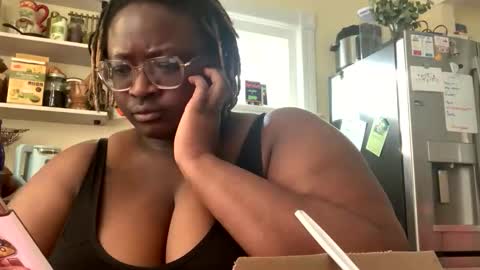 bigkittyraven online show from February 17, 2026, 8:26 pm