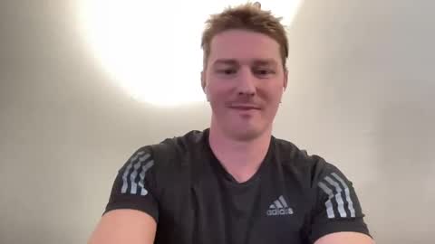 Snapshot of bigmcr1 chatting on December 21, 2024, 10:40 pm Nick Barker online show from December 21, 2024, 10:40 pm