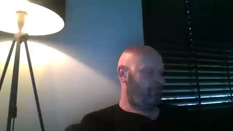 Snapshot of bigmike3339 chatting on March 5, 2025, 7:38 am bigmike3339 online show from March 5, 2025, 7:38 am