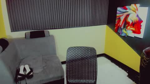 kiaaannaaaa online show from January 8, 2025, 12:38 am