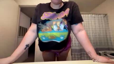 Snapshot of bigoltittycomittee chatting on January 7, 2026, 11:07 pm bigoltittycomittee online show from January 7, 2026, 11:07 pm