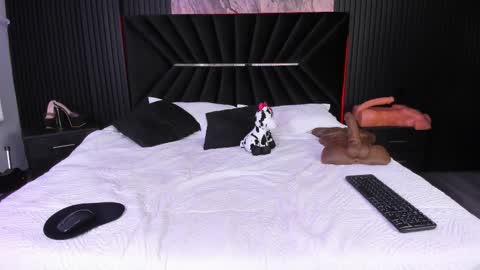 Snapshot of bigsexxyass chatting on November 30, 2025, 8:18 am Zayra online show from November 30, 2025, 8:18 am