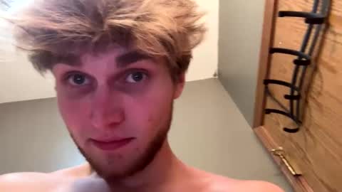 Snapshot of bigskinnyboyshh chatting on January 15, 2025, 4:25 am bigskinnyboyshh online show from January 15, 2025, 4:25 am