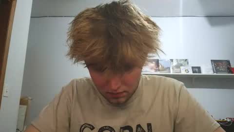 bigskinnyboyshh online show from April 23, 2026, 10:23 pm