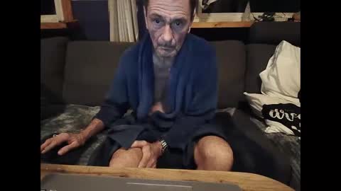 bigswe1 online show from January 13, 2025, 3:45 am