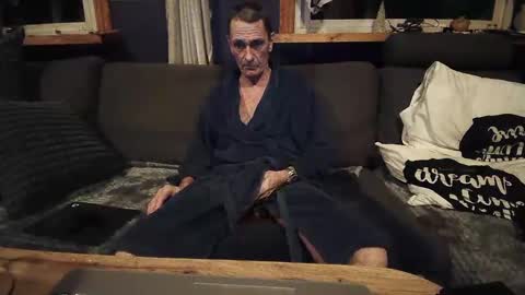 bigswe1 online show from January 13, 2025, 7:21 pm