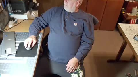 Snapshot of bigthump9999 chatting on December 11, 2024, 12:33 am bigthump9999 online show from December 11, 2024, 12:33 am