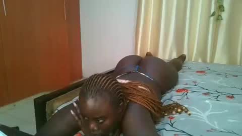 bigtits_baddie online show from November 26, 2025, 3:07 am