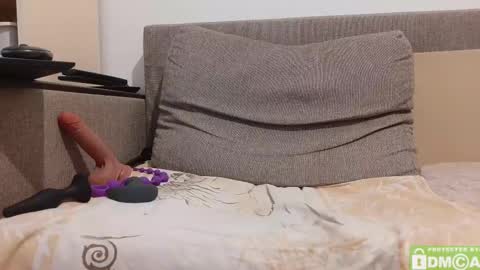 BigTitsBoyx1 online show from February 15, 2025, 5:09 am