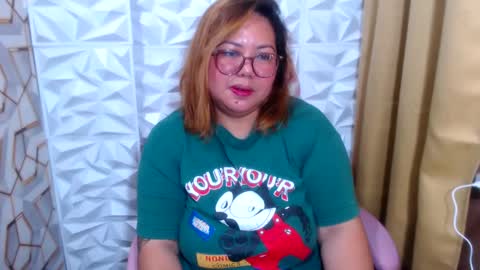 Snapshot of bigtitshotmom chatting on January 9, 2025, 7:31 am MARJ online show from January 9, 2025, 7:31 am