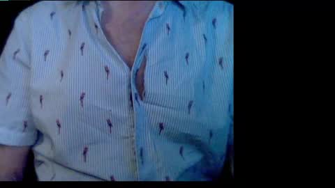 Snapshot of bigukphallus chatting on December 8, 2024, 10:14 pm bigukphallus online show from December 8, 2024, 10:14 pm