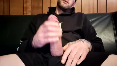 bigwytecock1979 online show from February 16, 2025, 8:21 am