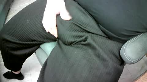 Snapshot of bikeman17 chatting on February 23, 2025, 2:04 pm bikeman17 online show from February 23, 2025, 2:04 pm