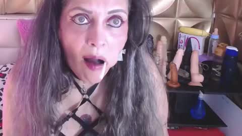 Snapshot of biky_hot chatting on January 21, 2025, 10:51 pm Biky Hot online show from January 21, 2025, 10:51 pm