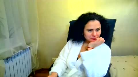 DOM NIKA online show from February 9, 2026, 9:41 pm