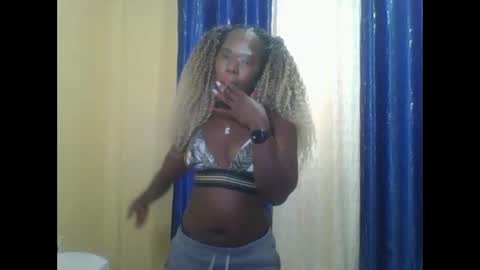 Snapshot of bilion_ass chatting on December 22, 2024, 9:22 am TREZAH online show from December 22, 2024, 9:22 am