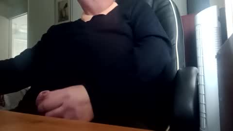 billlllllyb online show from October 18, 2025, 1:01 pm