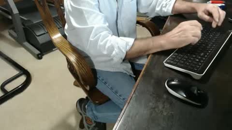 Snapshot of billy471 chatting on December 1, 2024, 8:31 pm billy471 online show from December 1, 2024, 8:31 pm